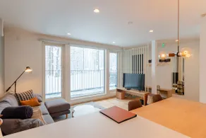 Roku 2 Bedroom by H2 Life - Image 3