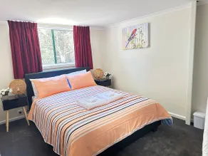 CandE’s Guesthouse - Image 2