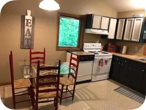 Treehouse Retreat With a View of National Forest - Image 4