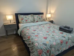 Cozy 2 Bedroom Suite - Image 3