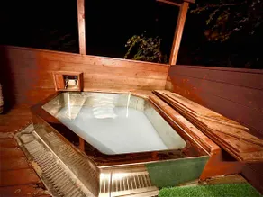 Autumn leaves villa | Private open-air bath | Max 6 people | Wi-Fi | Pets allowed | Parking lot | BBQ on a large deck - Image 5