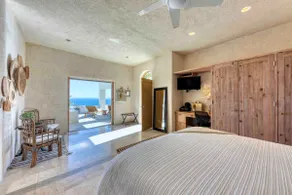 Gorgeous ocean views 5 bedroom, daily maid. Pool heated to 85 - Image 5