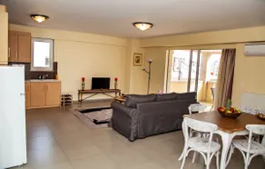 Catherine's Comfort Apartment No2 - Image 3