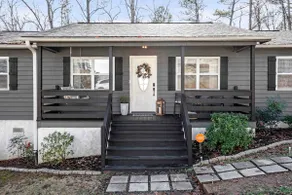 Heart of Suwanee Cottage! - Image 2