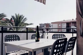 Family Beach Apartment: Parking + A/C. - Image 2