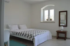 Studio apartment with heart! - Image 5
