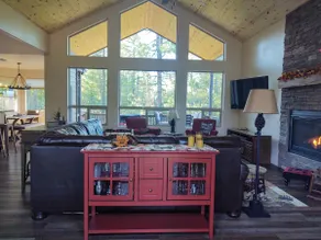 Sequoia Mtn Home-TOP 1%- Pups-1/2 acre-Views - Image 5
