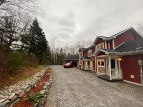 Luxurious 5 Bedroom 6 bath Chalet in Humber Valley - Image 5