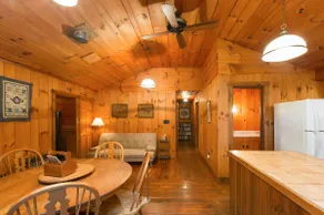 Sleeps 10! Large Hendo Log Cabin, 3 Decks, Dogs Ok - Image 5
