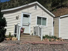 Cozy Pet Friendly Home in Mtn Town-Lic# 2022-02 - Image 2