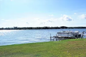 *Family Fun Lake Front Getaway* - Image 2