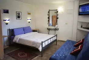 2#Maayan Kasoom Rooms next to the sea of galilee - Image 4
