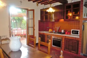 Giovanna's Farmhouse - Image 4