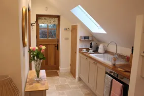 The Old Doctors Retreat- Near Soho Farmhouse - Image 2
