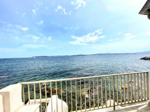 Beachfront Fisherman's House - Image 2