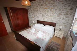 Apartment Rustica With 2 Bedrooms - Image 5