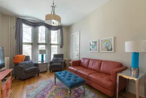 Quirky 1 BR apt, Fireplace, Private entry, Laundry - Image 2