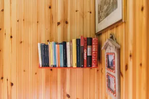 Perfectly located flat with wifi and forest view! - Image 5