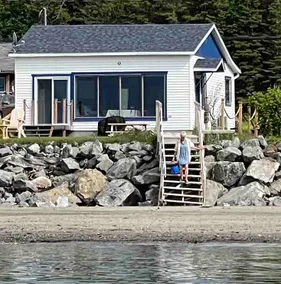 Cottage by the sea - Image 3