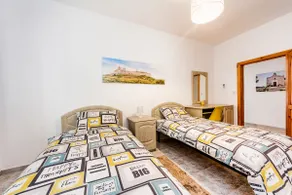 Central 3 Bedroom Entire Apartment Msida - Image 4