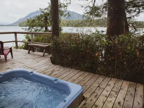 CedarView Haus, Tofino B.C. - Image 4