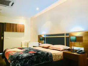 Luxury Studioz - Satya Element One, Sector 49 Sohna Road, Gurgaon - Image 5