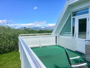 Nice Countryside Apartment With Big Balcony - Image 4