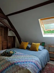 chalet with terrace overlooking garden - Image 4