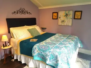 Downtown Historic Attic Suite - Image 2