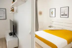 Renovated apartment 2-minute walk from the lake - Free Wi-Fi - Image 2