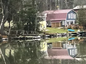 Lake-House on water, East Lake, Near Waterville - Image 4