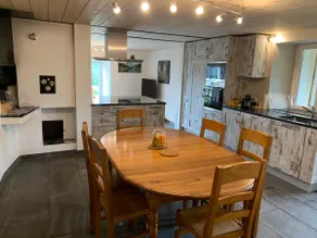 Renovated mountain farm with hot tub - Image 4
