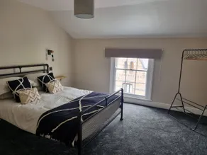 Grade ll listed guest accommodation - Image 3