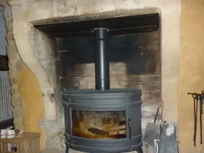 House with an old-fashioned atmosphere - Image 3