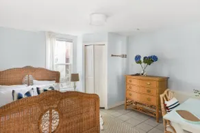 Historic Berkeley Victorian near Famous 4th Street Shops - Image 3