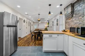 Newly renovated bungalow near downtown El Paso - Image 3