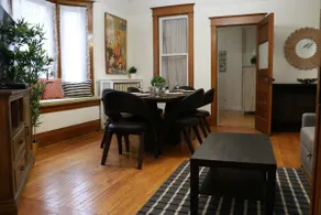 Gorgeous Queen West Apartments - Main Floor - Image 3