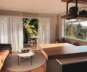 Titirangi native hideaway [2 Bdrm Ensuite Apt] - Image 2