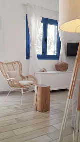 An Eden for two+ (a small apartment in a lemon tree garden next to the sea) - Image 2