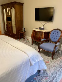 Federation King Suite with Bath - Image 3