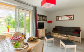 Vacation home with a patio - Image 3