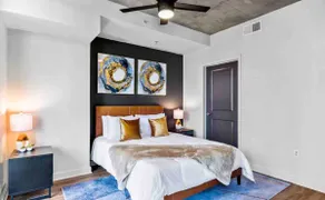 Luxury Midtown High Rise w/pool! - Image 5