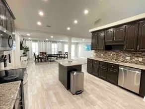 Spacious 6BR Home Perfect for Large Family Getaway - Image 4