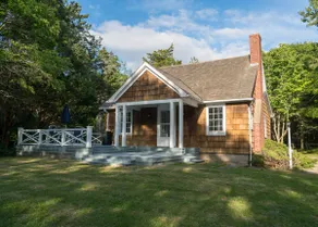 Private beach, fully updated house, on 2 acres. - Image 3