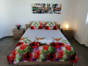 Spacious & Modern Studio Apartment Near the Airport - Image 3