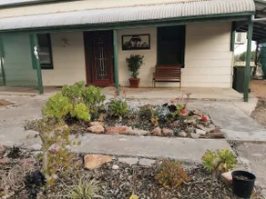 Gladstone Country Retreat - Image 3