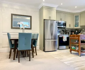 Comfortable Three Bedroom Home , Trinity Bellwoods - Image 4
