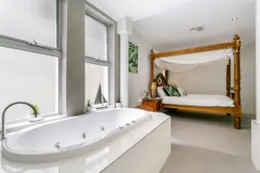 Gallery 5: The Beach House - Image 5