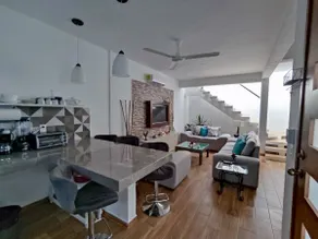 Comfortable and cozy house with all the amenities - Image 3