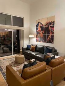 Downtown Townhouse - Remodeled in October 2023! - Image 3